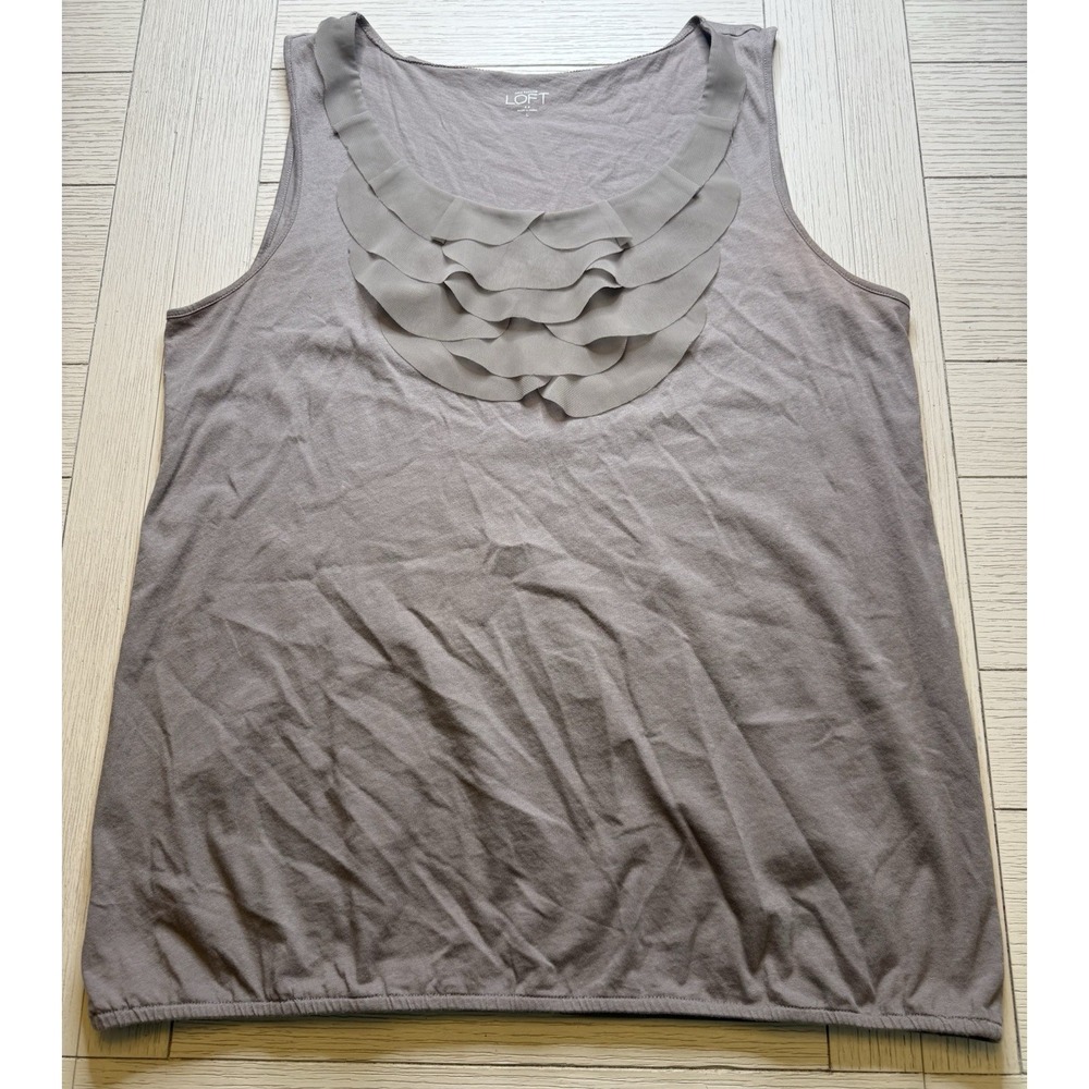 Ann Taylor Loft Sleeveless Grey Taupe Top‎ Blouse Ruffle Neckline Elastic Hem L